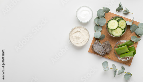 Moisturizing facial natural cream of aloe and cucumber juice