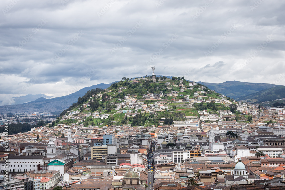 Colline El Panecillo à Quito, Équateur