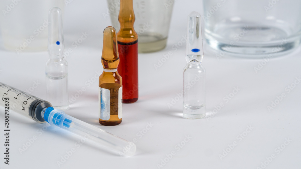 Syringes and ampoules for injection Syringes and ampoules for injection