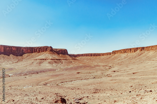 Stones desert in Morocco, drying, desertification, © Nicolas VINCENT