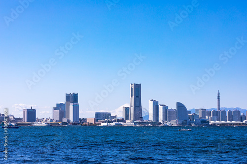 (神奈川県ｰ都市風景)富士山と横浜湾岸エリア３