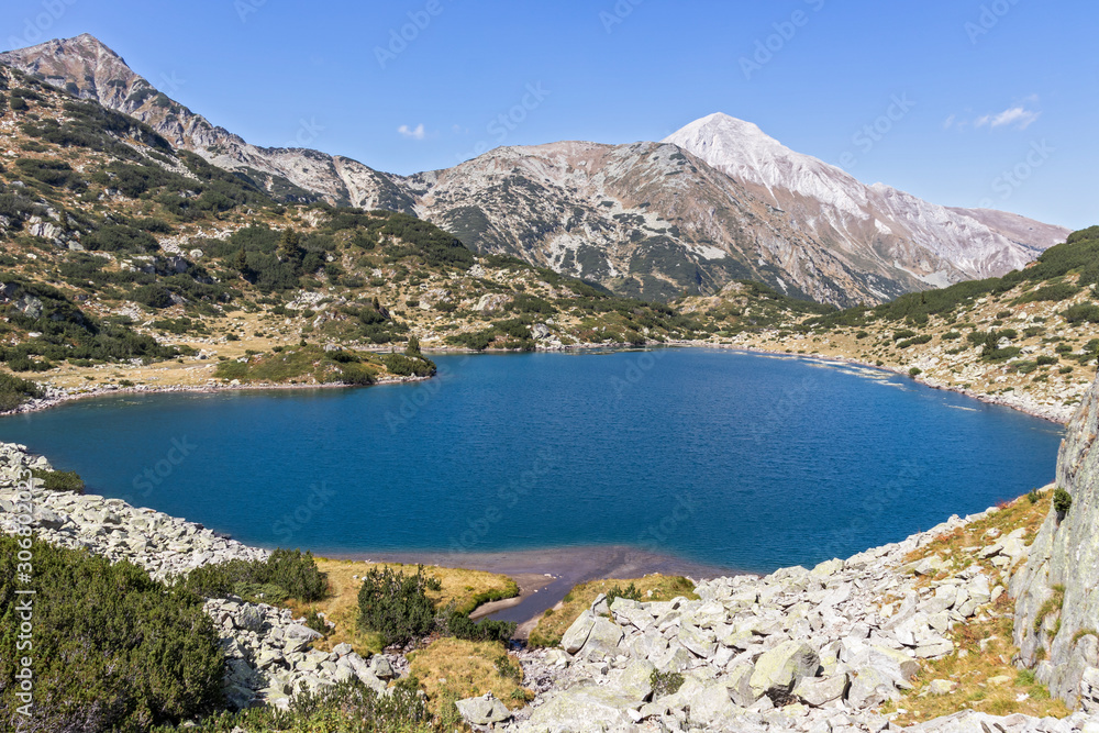 Fototapeta premium Fish Banderitsa lake and Vihren Peak, Pirin Mountain, Bulgaria