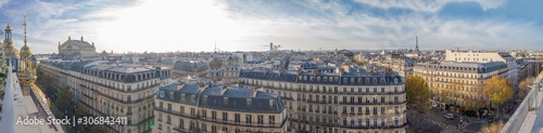 Fotografi Paris, France - 11 30 2019: Boulevard Haussmann