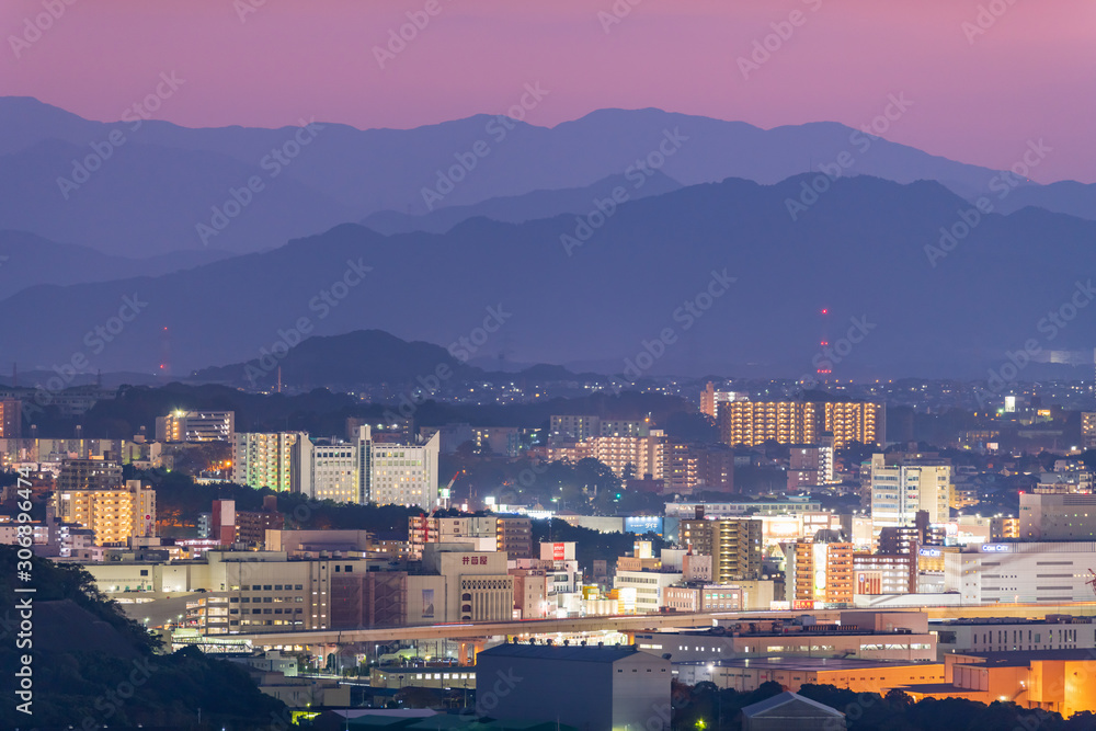 Fototapeta premium 地方都市の夕暮れ（福岡県）