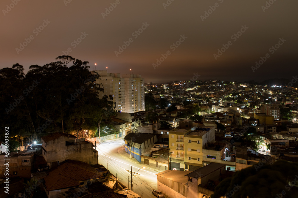 long exp. city night (diadema, Sao Paulo, Brazil)