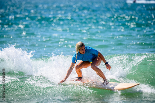 Surferin in Portugal