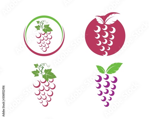Grape fruits with leaf icon vector illustrtion
