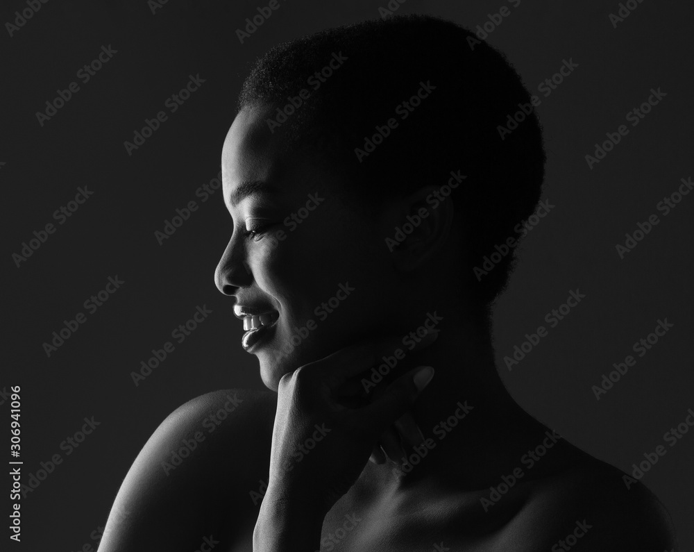 Black and white profile portrait of beautiful afro woman