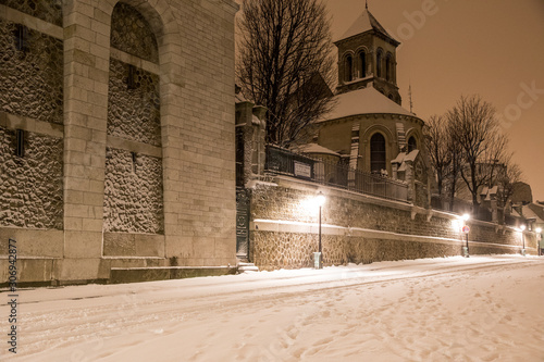 Image of nights in the city of Paris during the heavy snowfall of February 07, 2018.