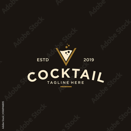 vintage Cocktail logo design vector. alcohol drink icon. retro cocktail glass vector design template