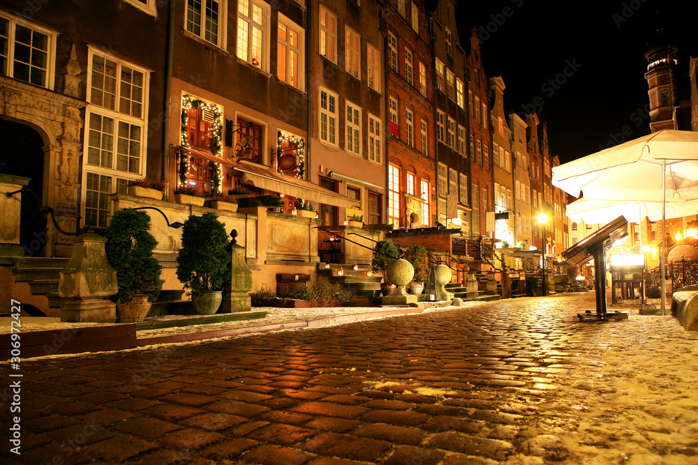 świąteczny Gdańsk ulica zimową porą