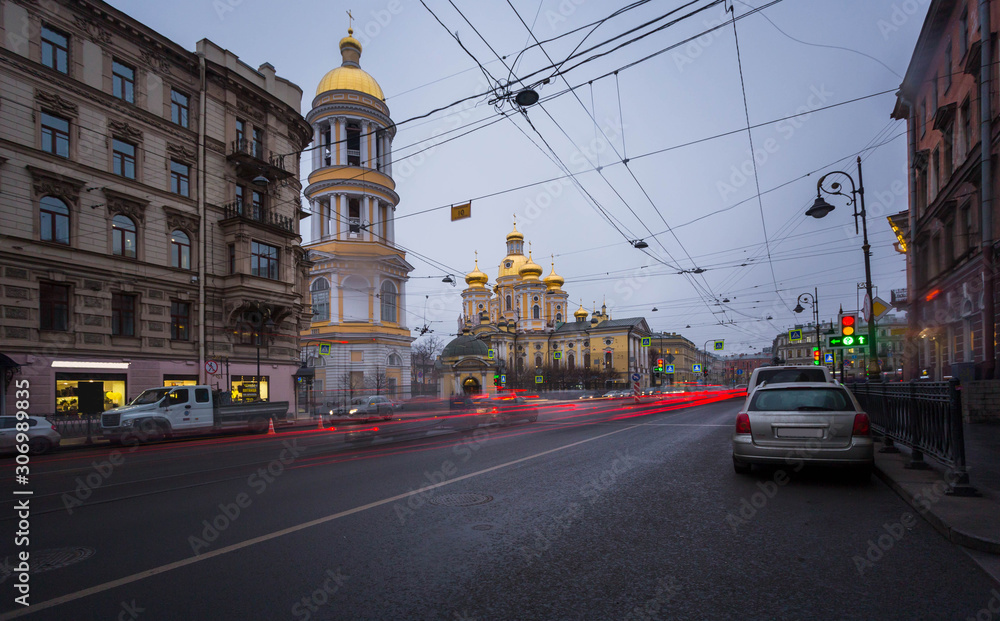 Fototapeta wieczorem Aleja Władimirskiego. Sankt Petersburg. Rosja