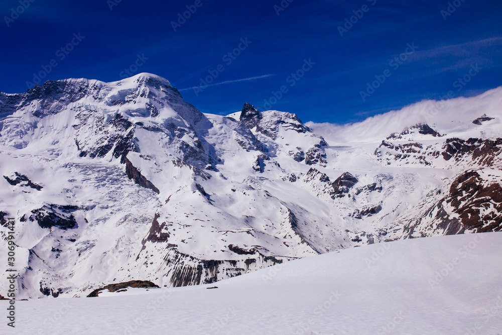 Beautiful snow-capped mountain landscape from Zermatt, Switzerland. - Matterhorn Peak