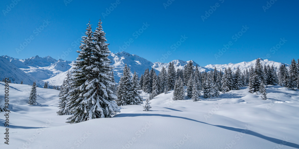 Winterurlaub in den Bergen Winterurlaub in den Bergen