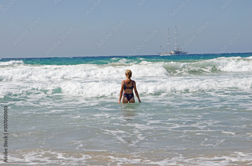 Dziewczyna na plaży