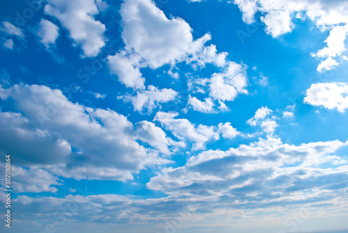 Fototapeta Naklejka Na Ścianę i Meble -  Blue sky with clouds on a sunny day