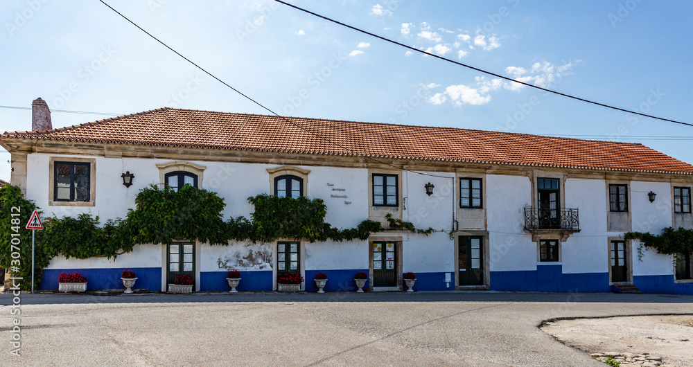 Tentugal Old Manor Coelhos, Faria, Amorim and Silva (Armenio House Typical Restaurante)