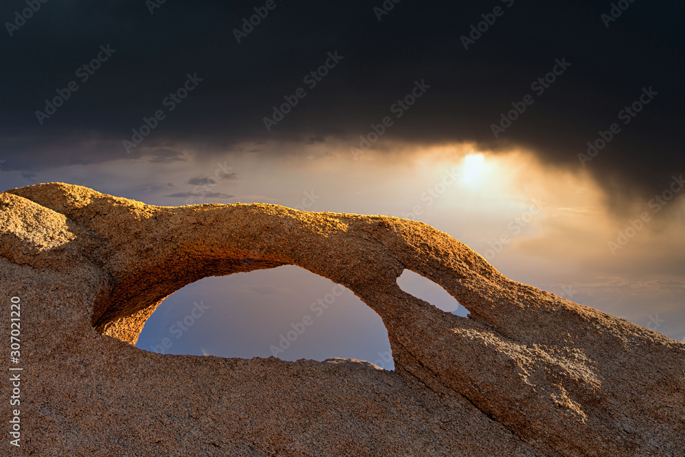 Unknown Arch, East Joshua Tree National Park Unknown Arch, East Joshua Tree National Park