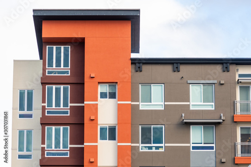 Exterior view of modern apartment building offering luxury rental units  Sunnyvale  San Francisco bay area  California