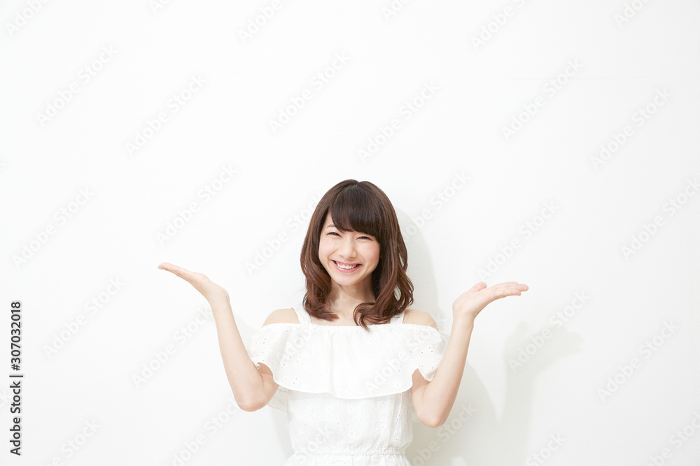 女性 案内 女性 案内