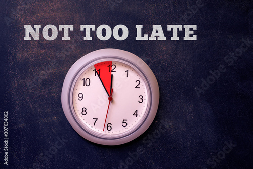Принти на полотні Time is running out concept shows clock that is running out of time