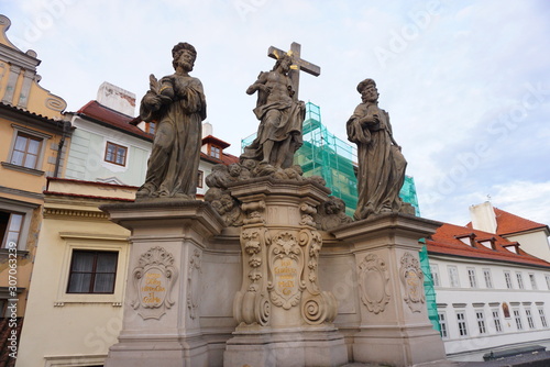 プラハのカレル橋にある彫刻