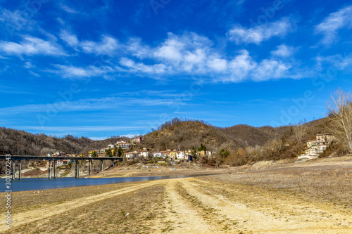 Au bord du lac en hiver