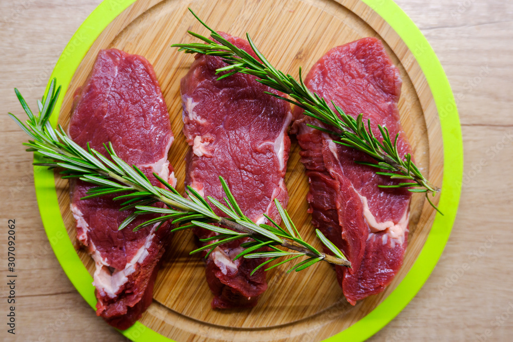 beef, food, steak, meat, grilled, barbecue, sirloin, rosemary, fillet, meal, cut, background, tenderloin, roasted, grill, red, ribeye, pepper, beefsteak, bbq, wooden, dinner, roast, cooking, dark, ing beef, food, steak, meat, grilled, barbecue, sirloin, rosemary, fillet, meal, cut, background, tenderloin, roasted, grill, red, ribeye, pepper, beefsteak, bbq, wooden, dinner, roast, cooking, dark, ing
