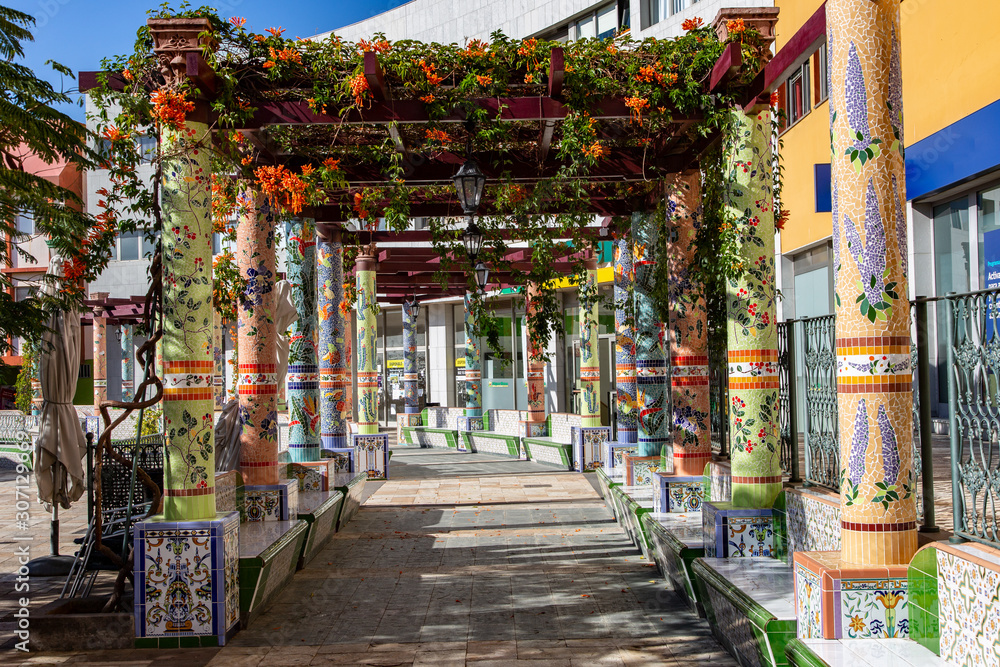 Naklejka premium Bunte Galerie auf La Palma