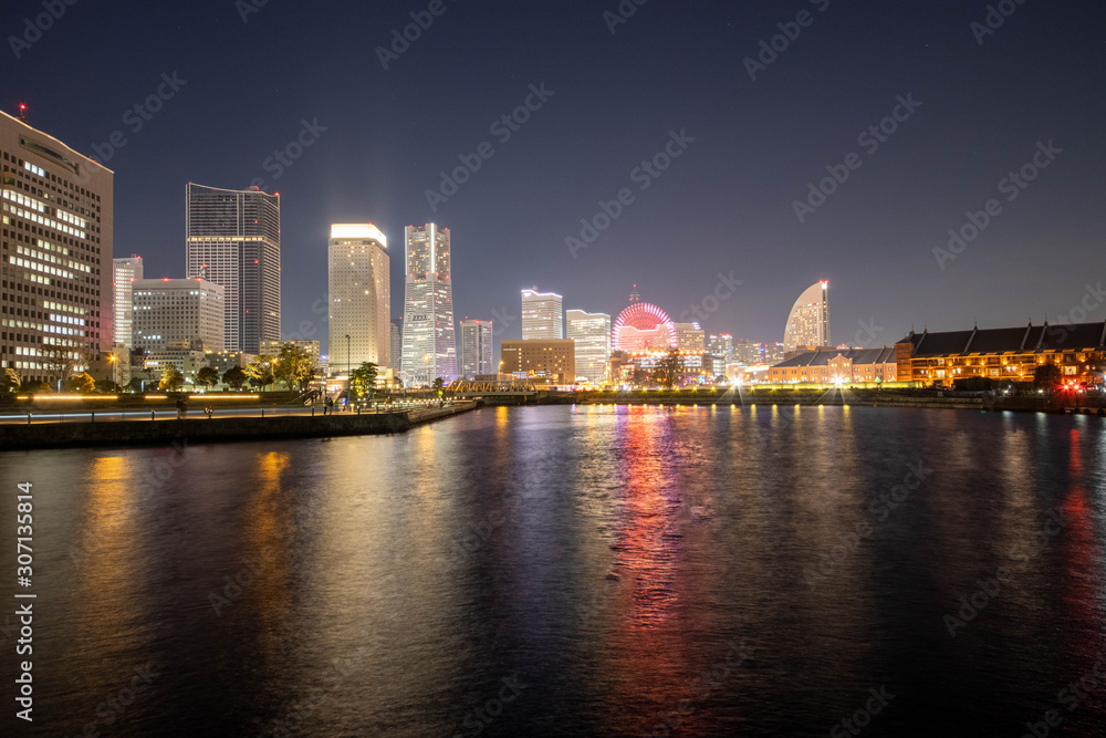 横浜　みなとみらい　夜景