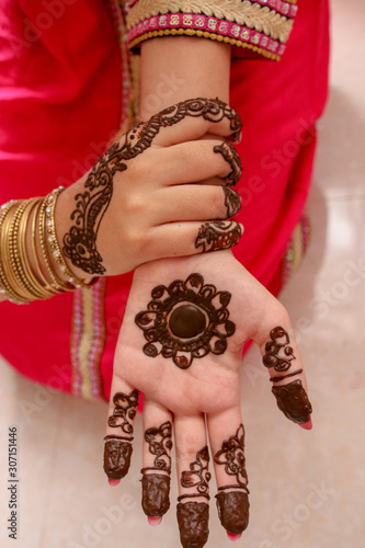 henna on female hands