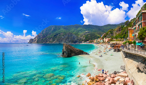Fototapeta Naklejka Na Ścianę i Meble -  Monterosso al mare with great beaches, Cinque Terre national park in Liguria, Italy