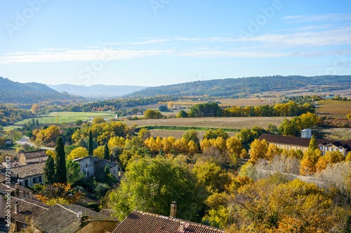 Obraz na płótnie Vue panoramique sur la vallée de Luberon en automne, Provence, France depuis le village d'Ansouis. w salonie