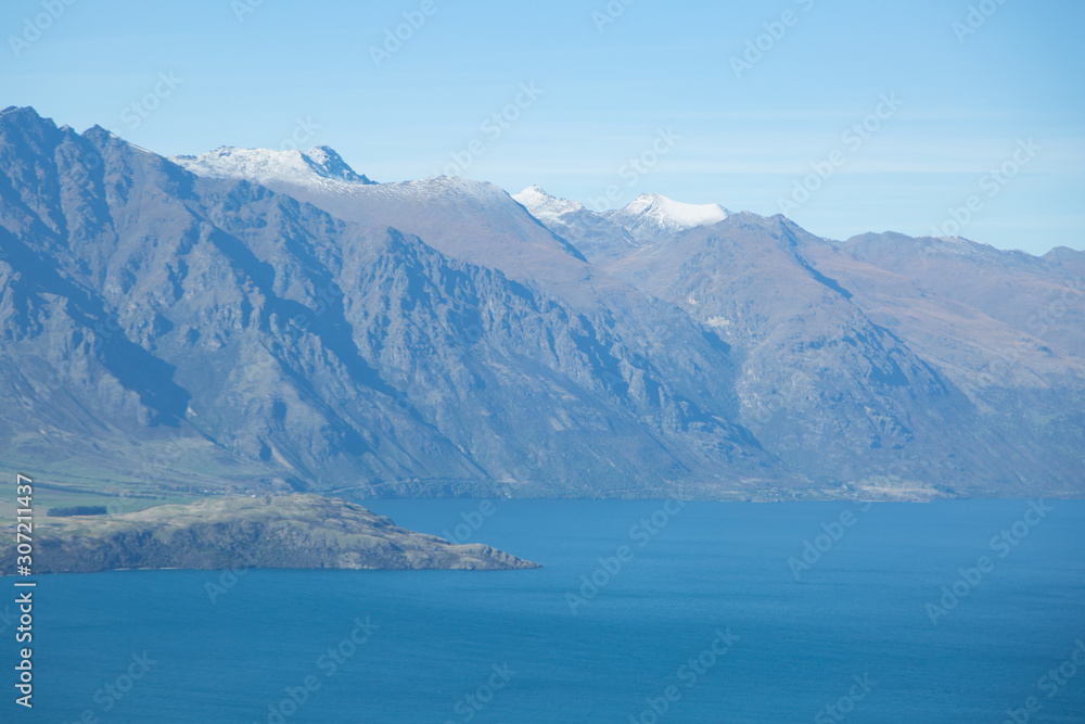 Lake Wakaipu in New Zealand