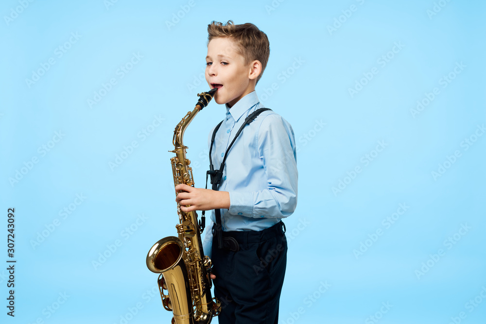 Fototapeta premium man with saxophone
