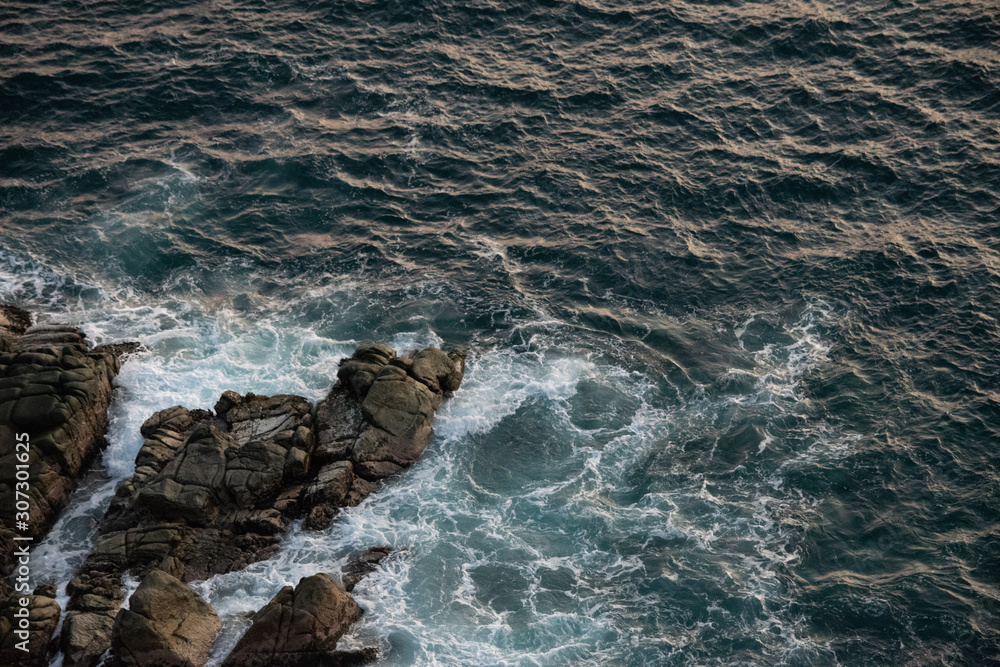 Fototapeta premium Ocean, waves and rocks