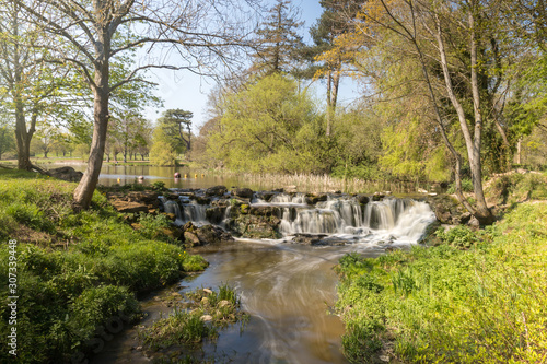 Lake waterfall - cannon 6d mkii