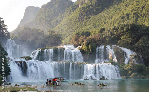 Ban Gioc Waterfalls  Cau Bang Province  Northern Vietanm