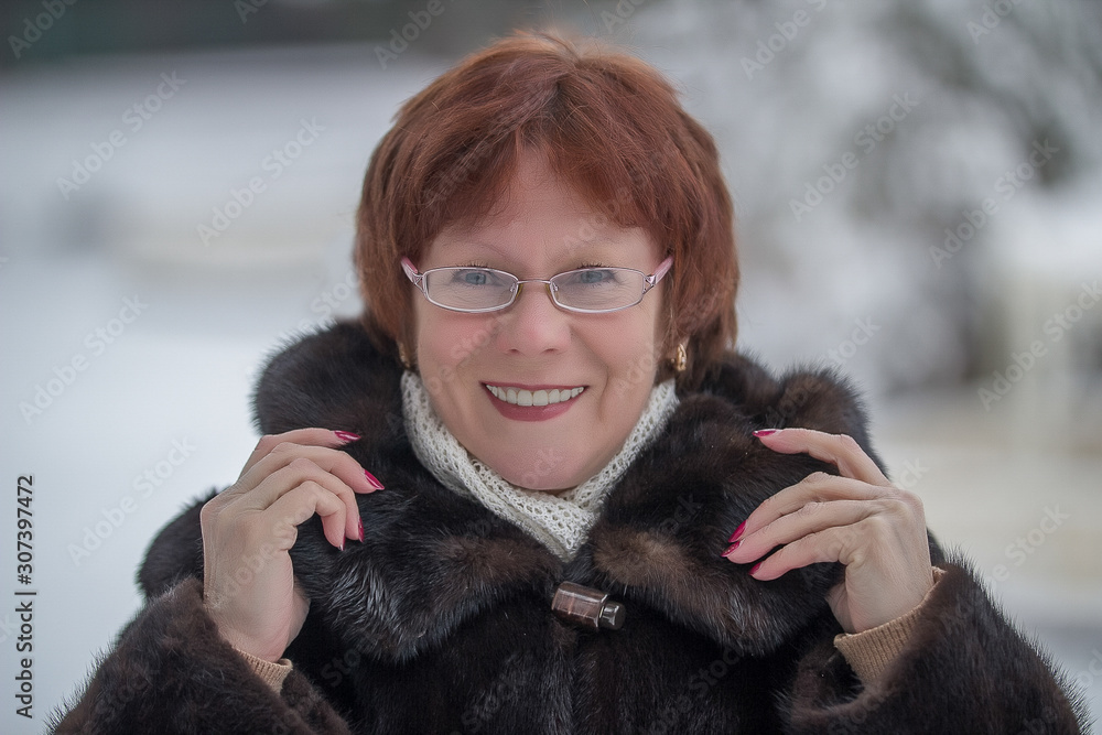 She has a winter good mood She has a winter good mood