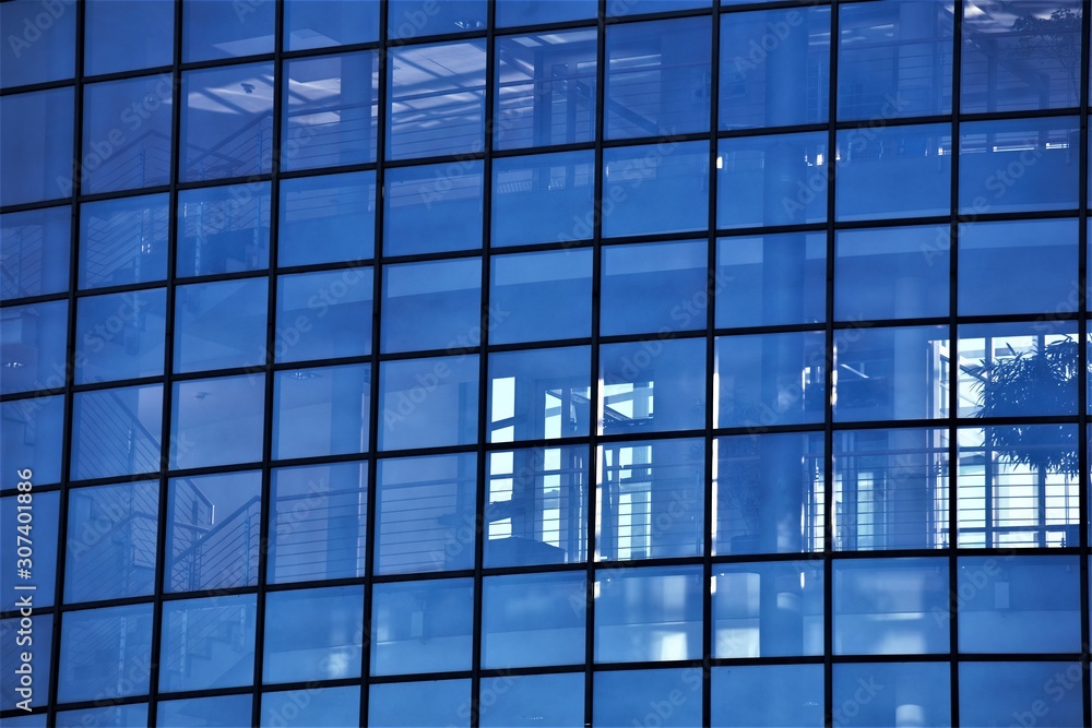 Fototapeta premium windows of office building