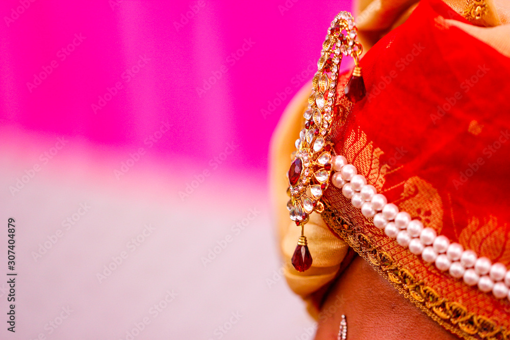 Indian Wedding Ceremonial. Luxury Oriental Fashion beauty Accessories: Bridal Pagadi