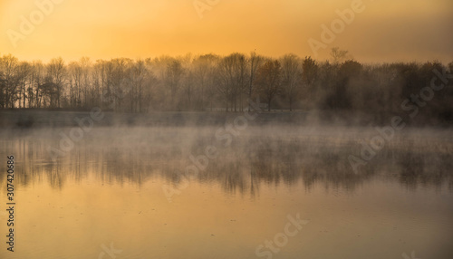 See bei Rheinhausen in der Ortenau an einem Wintermorgen © Tanja Voigt 