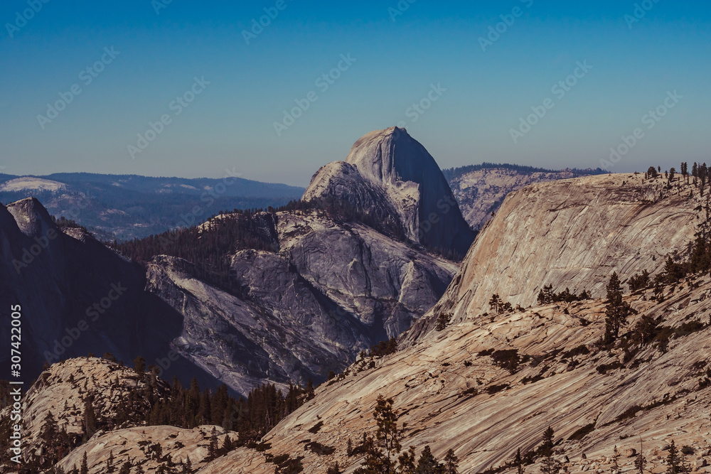 Overview on Yosemite National Park from Olmsted Point