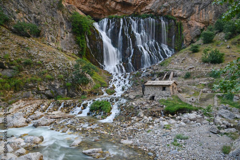 Obraz premium Kapuzbashi waterfalls