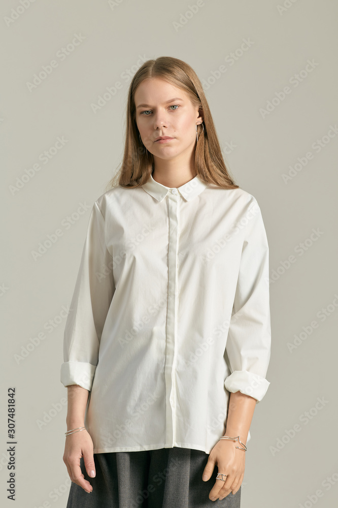 Elegant Girl With Artificial Arm Elegant Girl With Artificial Arm