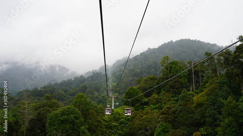Fototapeta Naklejka Na Ścianę i Meble -  cable car in mountains