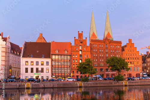 Lübecker Altstadt im Abendrot