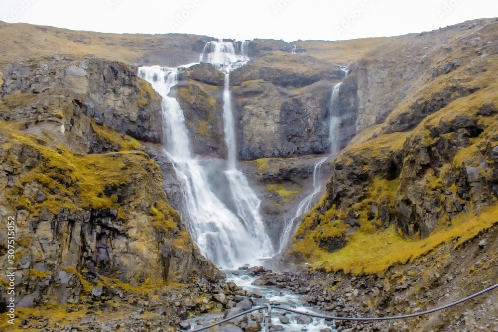 Obraz premium a Waterfall in Eastern Iceland - rjukandafoss