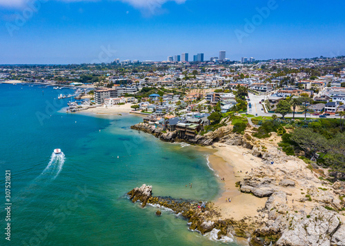 Pirates Cove in Newport Beach Harbor © @diamondblockstudios