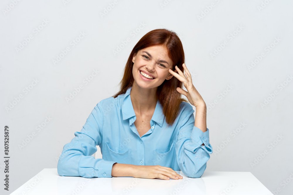business woman talking on the phone business woman talking on the phone